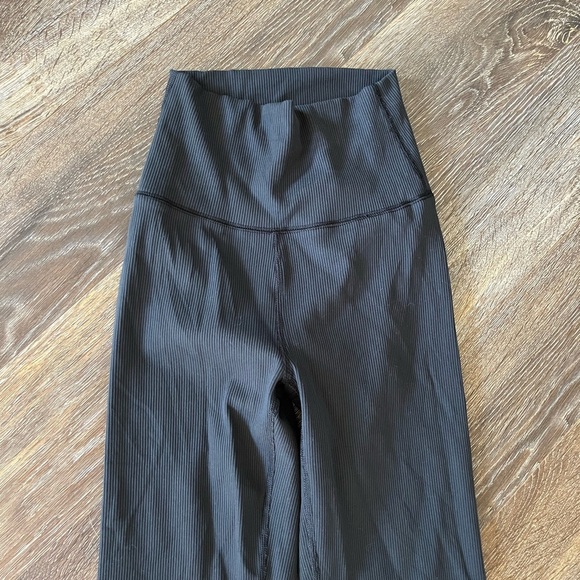 Offline by Arie Black Leggings - Picture 2 of 4